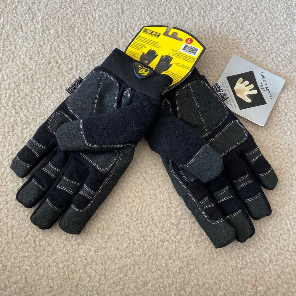 NWT FIRM GRIP Gloves Water Resistant Size Large